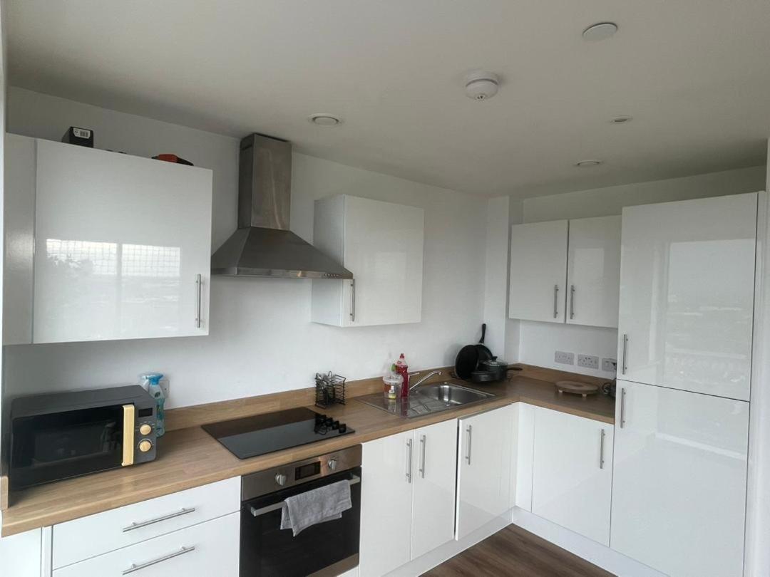 Luxury 2 Bedroom En-Suite Apartment Balcony Views Manchester Exterior foto