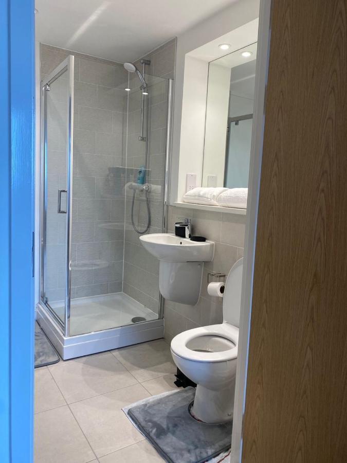 Luxury 2 Bedroom En-Suite Apartment Balcony Views Manchester Exterior foto